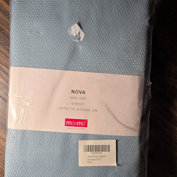 NOVA Dusty Blue Woven Polyester Cloth Tablecloth NEW/SIZE 70X70 RECTANGLE - Picture 3 of 4